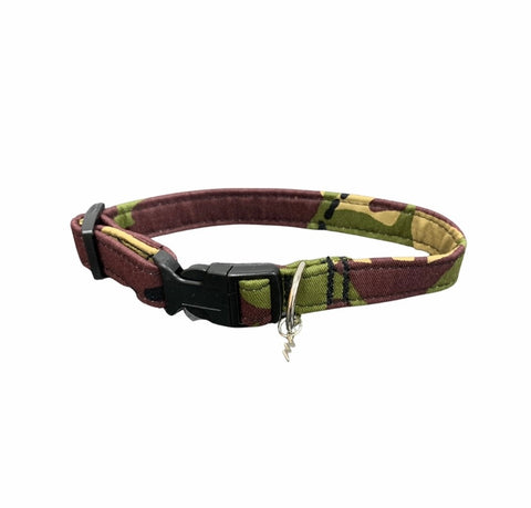 Camouflage pet collar